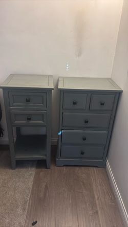 BEDSIDE DRAWERS (2)