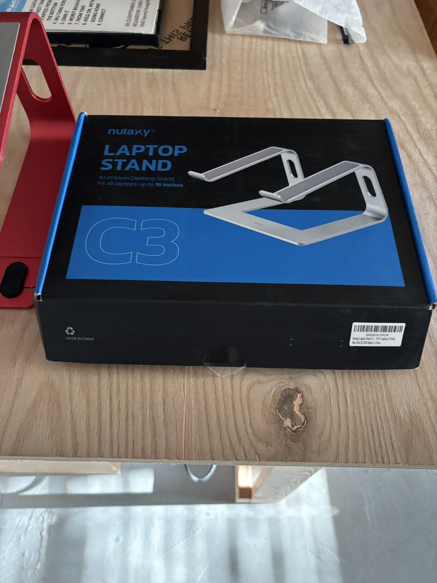 Nulaxy C3 Laptop Stand Red