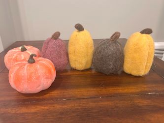 Mini pumpkin decor lot