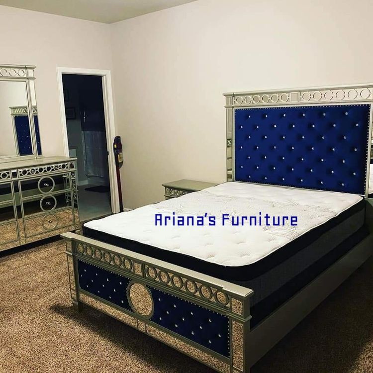 New Queen Bed Dresser Mirror Nightstand