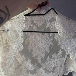 Unused White Lace Wedding Jacket