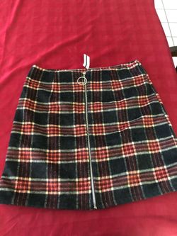 Cute front zipper skirt