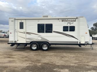 2013 Wildwood 24’