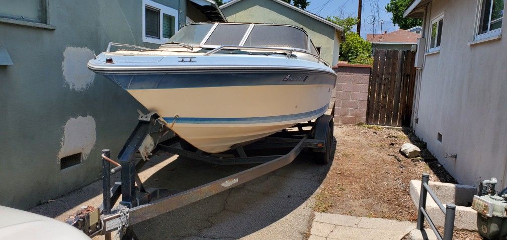 1987 Sea Ray Sorrento Bowride