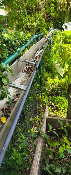Free scrap aluminum gutters