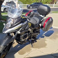 2017 Suzuki V-Strom 650 XT – Fully Equipped,  Great Condition, Clean Title