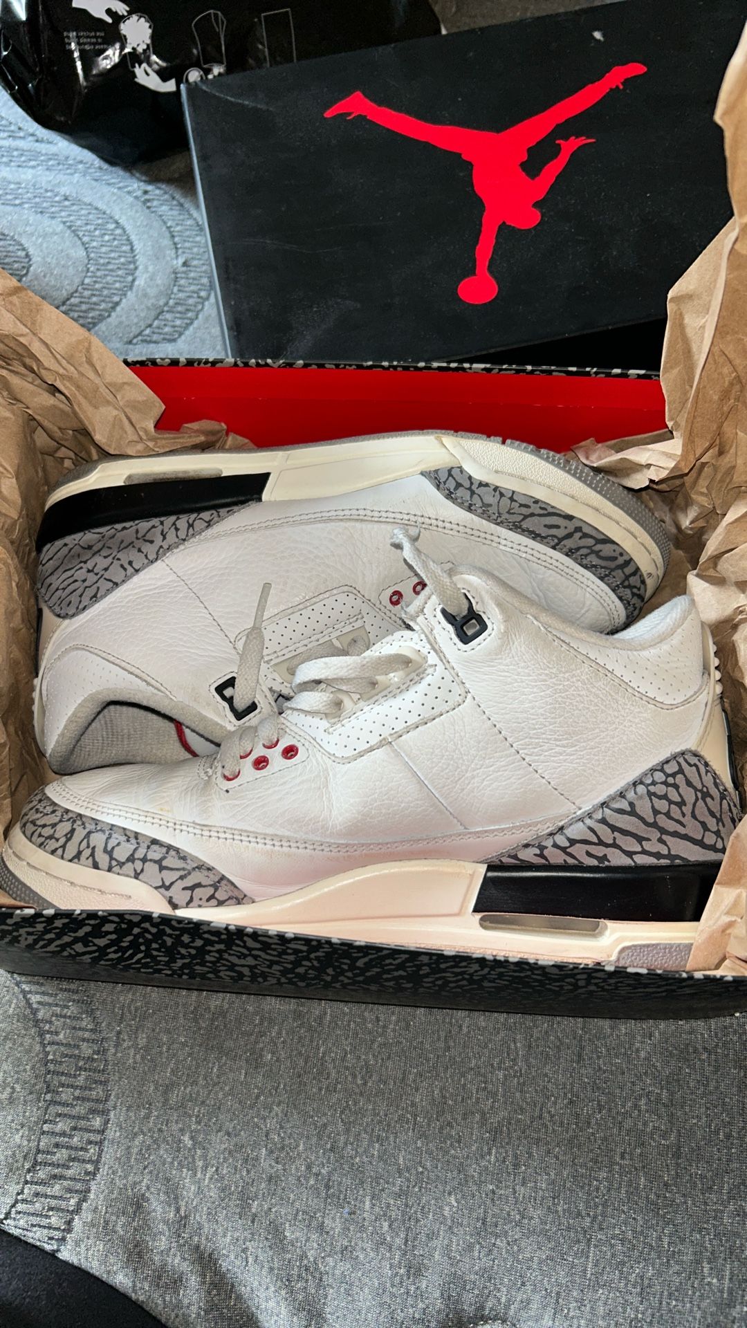 Air Jordan 3 Retro (GS) Size 7 With Box Good Condition