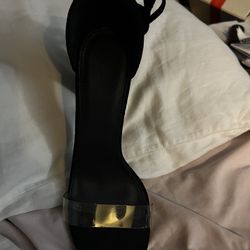 BNIB Woman’s High Heel Open Toe Strapped Shoe