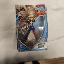 DC SUPER HERO GIRLS HARLEY QUINN