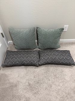 Accent pillows