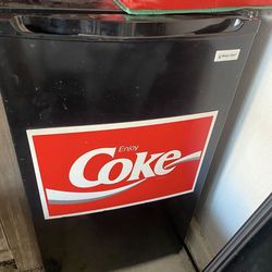 Mini fridge