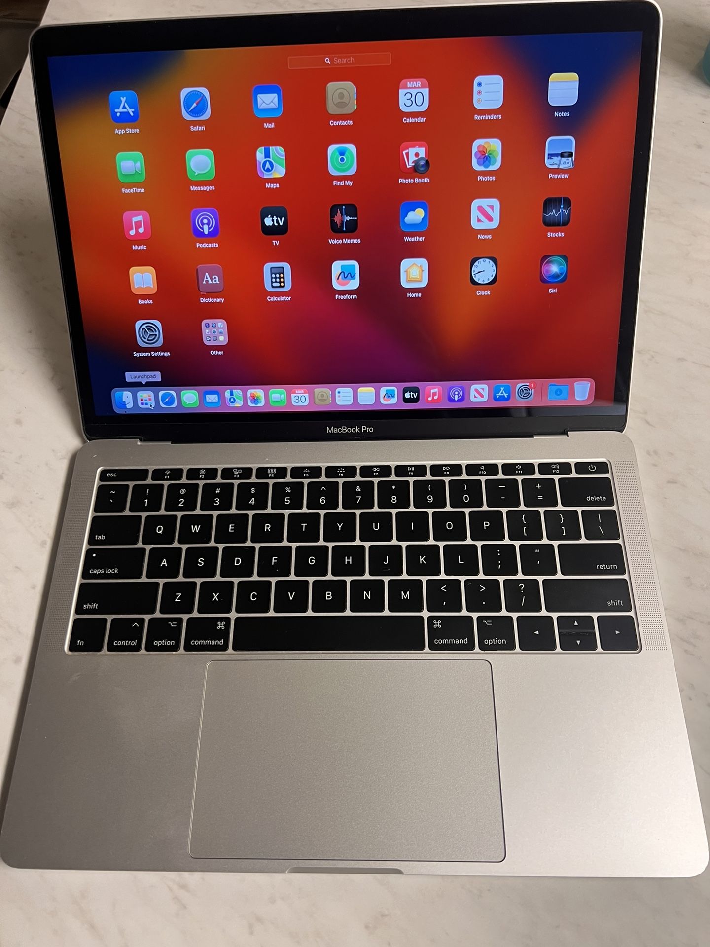 2017 MacBook Pro 14 ,1 macOS Ventura 16GB