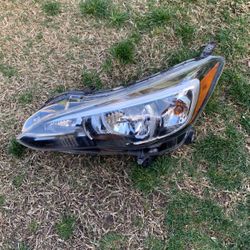 18-23 Subaru Impreza Drive Side Headlight 