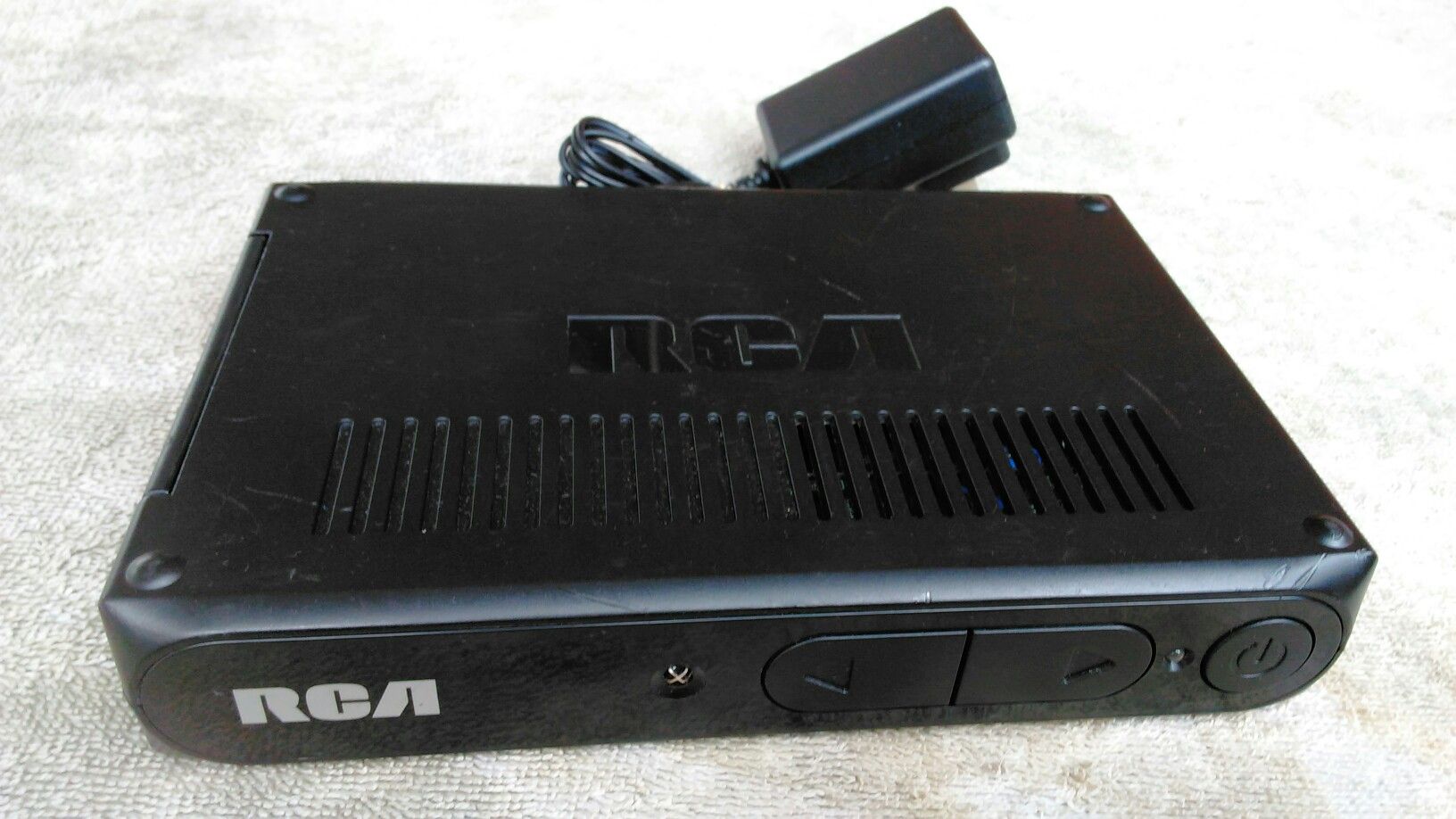 RCA DTA800B1 ATSC digital to analog converter box