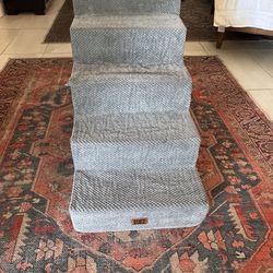 Dog/Cat stairs for high bed, 5 steps .