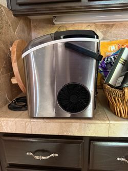 Mini Ice Maker