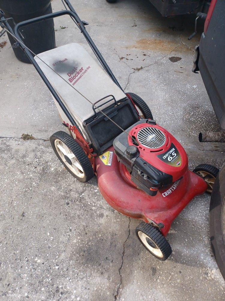 Lawn Mower south Of Gandy Blvd.