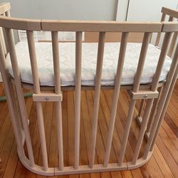 Babybay Bedside Sleeper bassinet