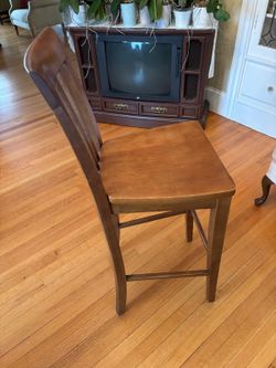 Tall Chair / Barstool Chair