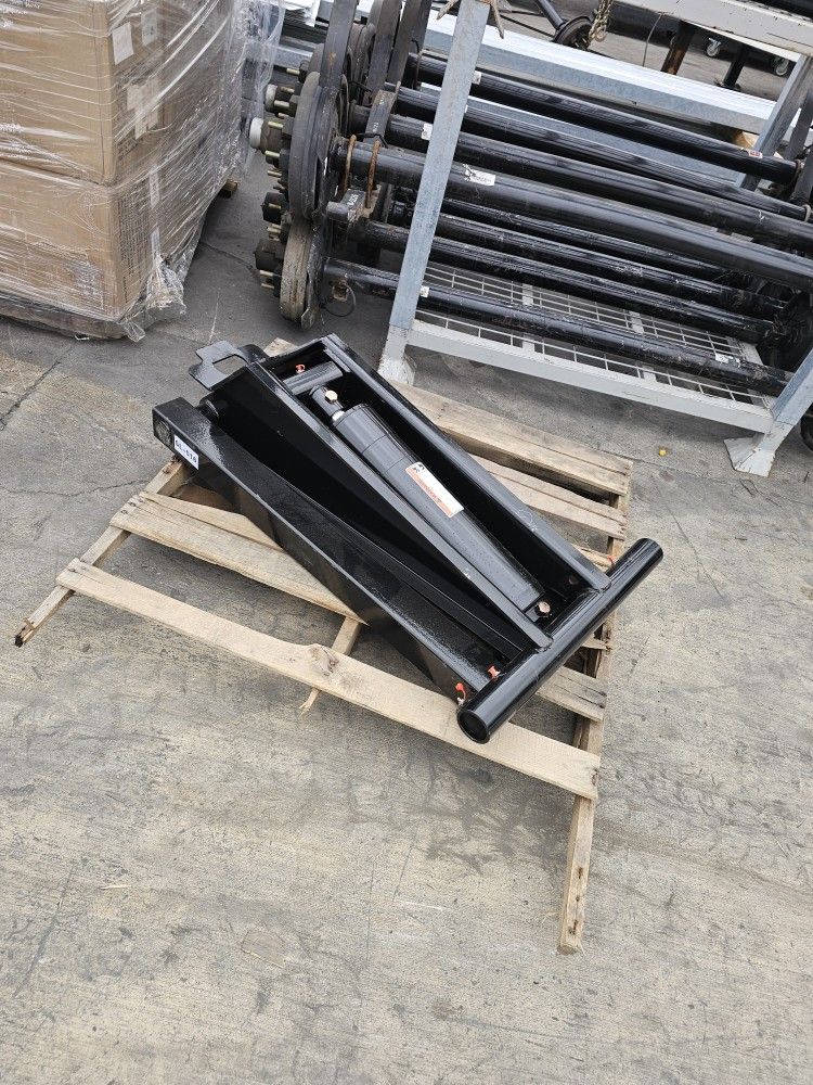 TRAILER PARTS SCISSOR HOIST DIFERENT CAPACITY, TIRES,TARPS,REMOTE CONTROL, POMPS DIFERENT SIZES,AXLE,FOR ANY QUESTION TEXT ME PLEASE SE HABLA ESPAÑOL 