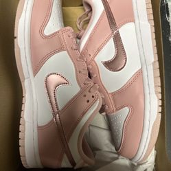 Nike Dunk Low Pink Velvet