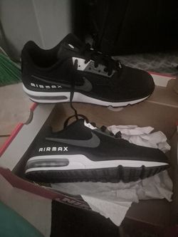 Nike Airmax shoes - size 8.5