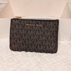 New Michael Kors Wallet 