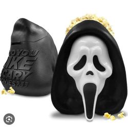 Ghostface popcorn tub! (Sealed!)