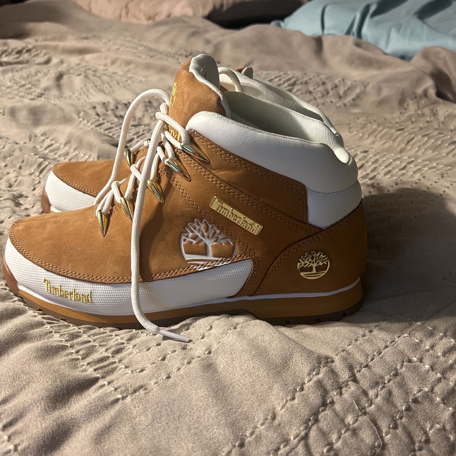 Woman's Size 10 New Timberland Boots 