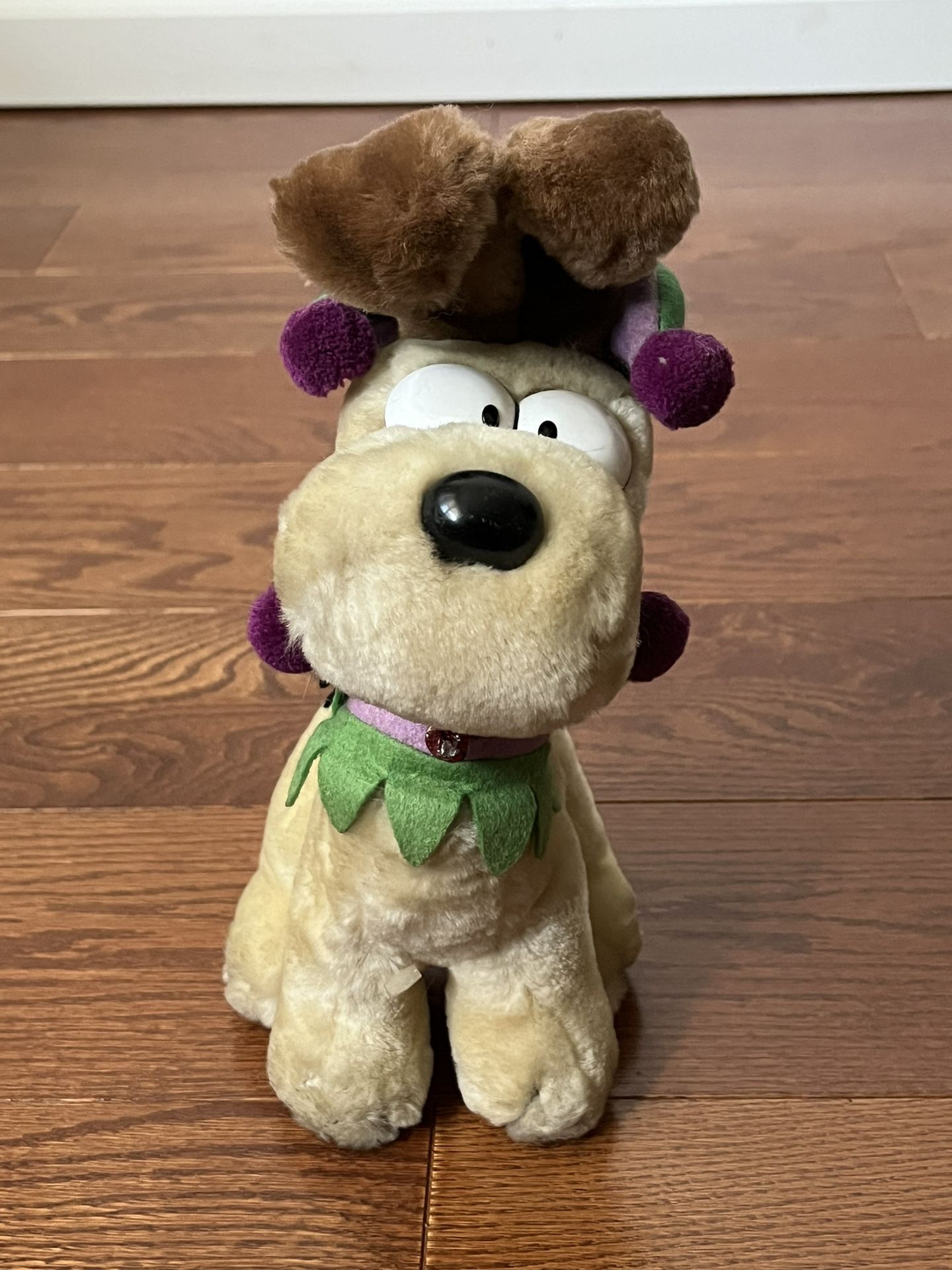 Vintage Audi 1983 Dakin Posh Stuffed Animal 10.5” Tall From The Garfield Cartoon