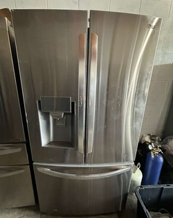 LG French Door Fridge – Stainless, Ice/Water, Clean Inside