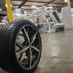 2023 CORVETT C8 WHEELS AND TIRES