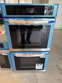 Frigidaire® 27" Stainless Steel Double Electric Wall Oven