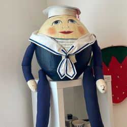 “Humpty Dumpty” 