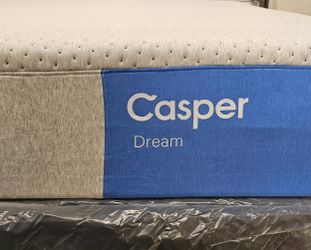 LIKE NEW! - Casper Dream King Mattress - Delivery Available!