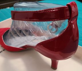 Red pump