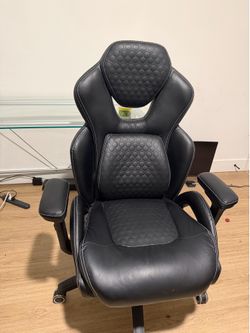 Shaquille o Neal office/gaming chair