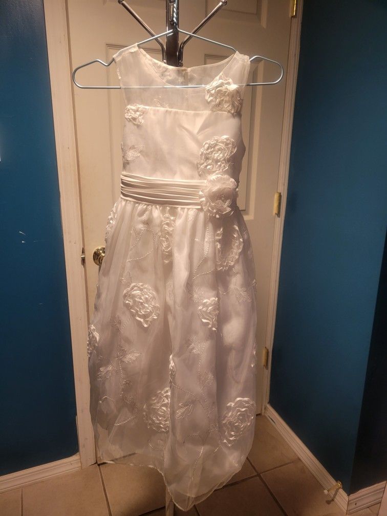 Size 8 White Communion  or Flower Girl Dress with  Veil and Gloves, Worn Once