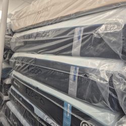 King Tempurpedic Tempur-pedic Luxe Adapt Soft Mattress, Like New, Free Delivery