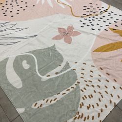 8x10 - Best washable area rug - new - MB86