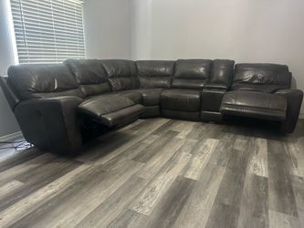 Power Sectional - Can Deliver