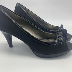 Bandolino Women Peep Toe Pump Heels Rainaa Size US 8.5M Black Fabric