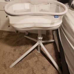 HALO BassiNest Swivel Sleeper 3.0