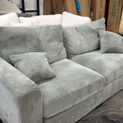 New 77’ Corduroy Cou Ch / Free Delive 