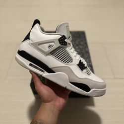 Nike Air Jordan Retro 4 Military Black Size 13
