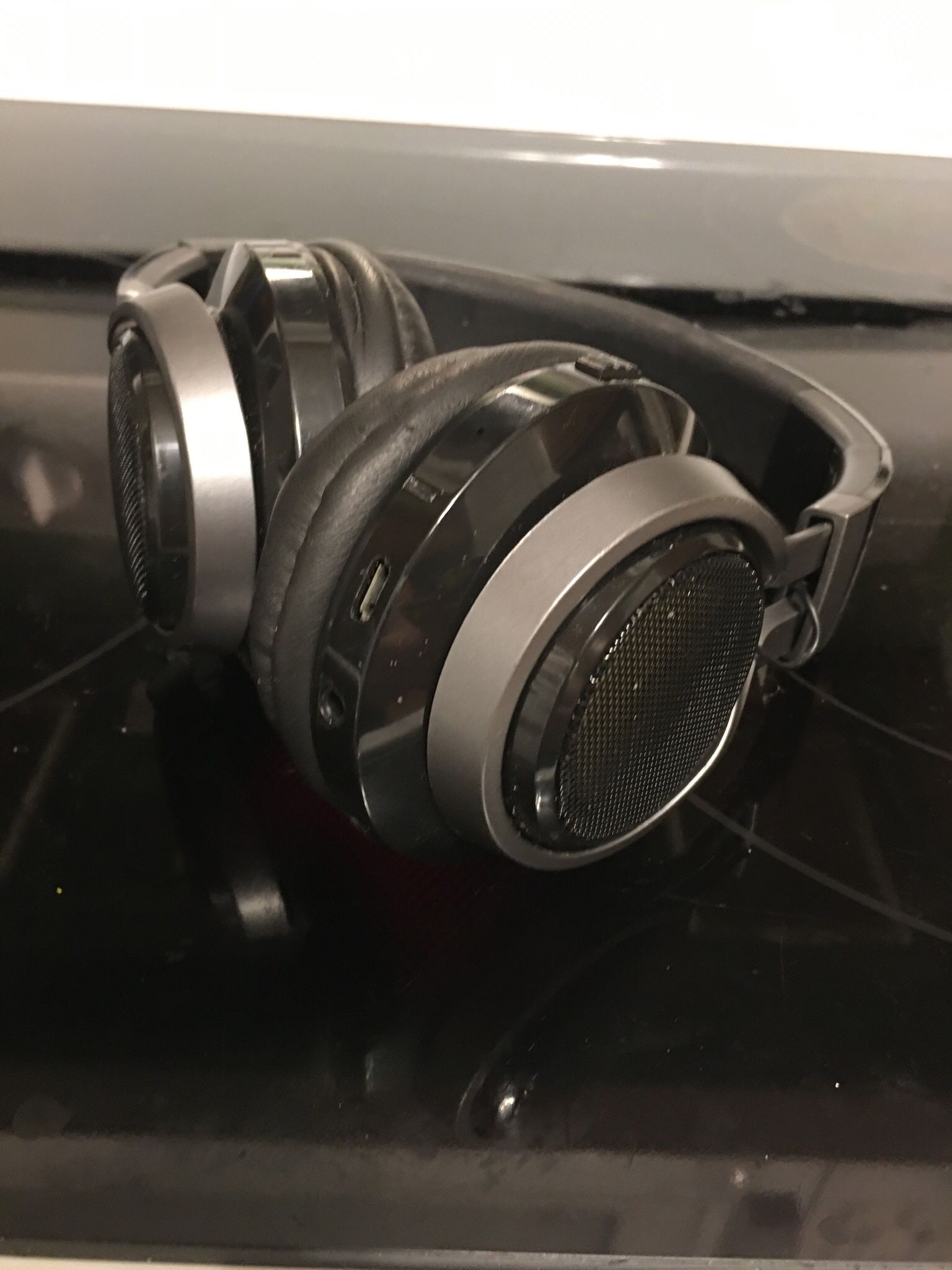 colored lights bluetooth headphones