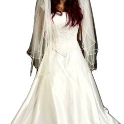 Wedding Dress Never Used