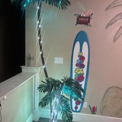 Lighted Palm Tree