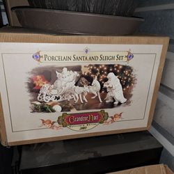 Porcelain Santa and Sleigh Set Grandeur Noel 2001