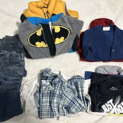 Clothes dor boys size 12M-24M(2T),in great condition.3jeans,4 light jackets,2shirts,4T-shirts